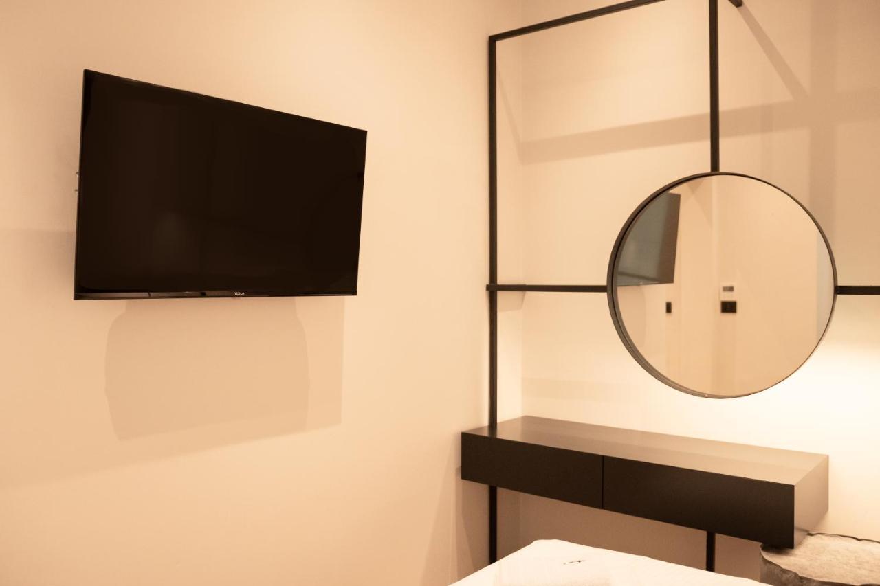 Taskou Luxury Suites テッサロニキ エクステリア 写真