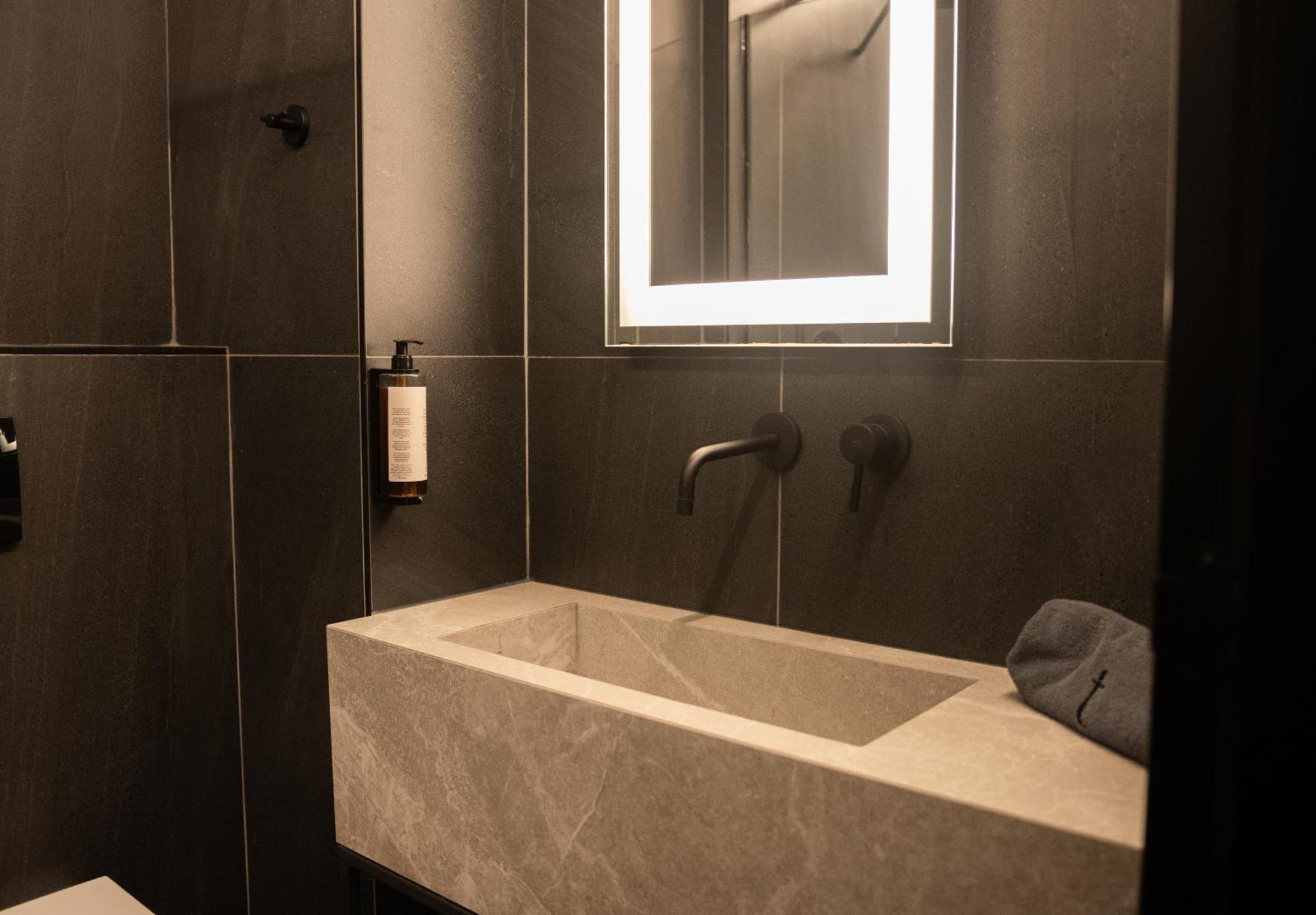 Taskou Luxury Suites テッサロニキ エクステリア 写真